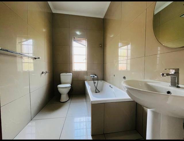 1 BEDROOM PROPERTY TO RENT IN PRIMROSE